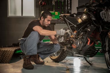 Mengapa TEKIRO Menjadi Standar Utama Tools Bengkel dan Otomotif di Indonesia?