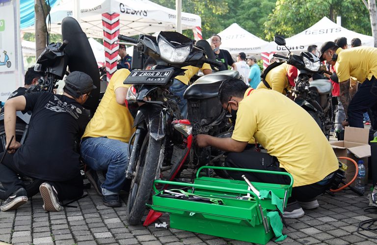 Read more about the article Tekiro Dukung Program Konversi Motor Listrik Nasional di Senayan
